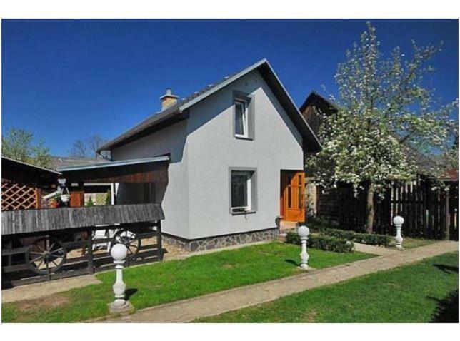 Privat Mrazik Villa Partizanska lupca Екстериор снимка